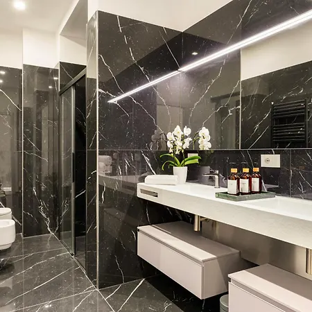 Royal Duomo By Aura Luxury Collection 코모